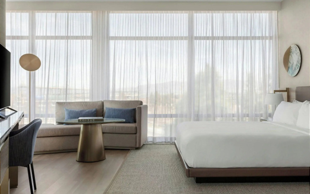 photo 5 of TETRA Hotel,  Autograph Collection