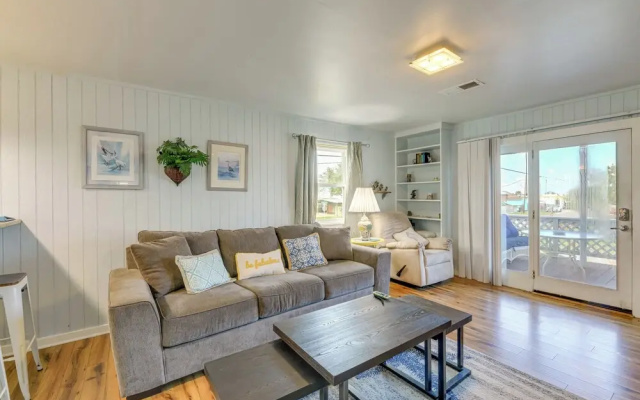 photo 2 of 2 Blocks to Bay: Misty Harbor Rockport Home