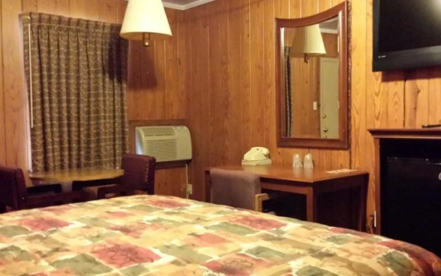 photo 4 of Texas Inn Motel