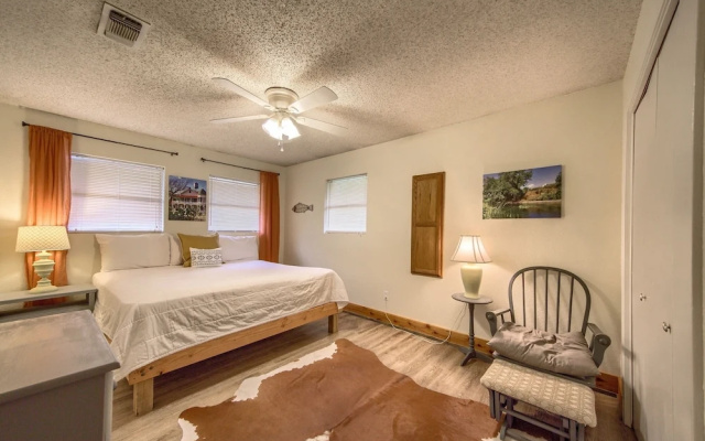 photo 3 of Texas River Haus LD1683