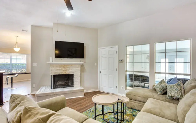 photo 4 of Texas Vacation Rental w/ Private Heated Pool!