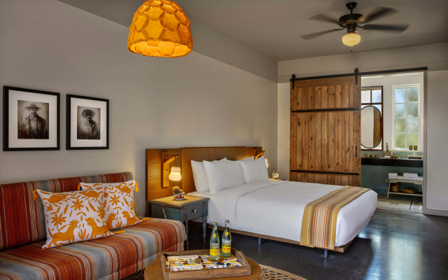 photo 2 of Texican Court, by Valencia Hotel Collection