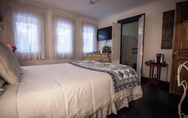 photo 4 of T'Frere's House