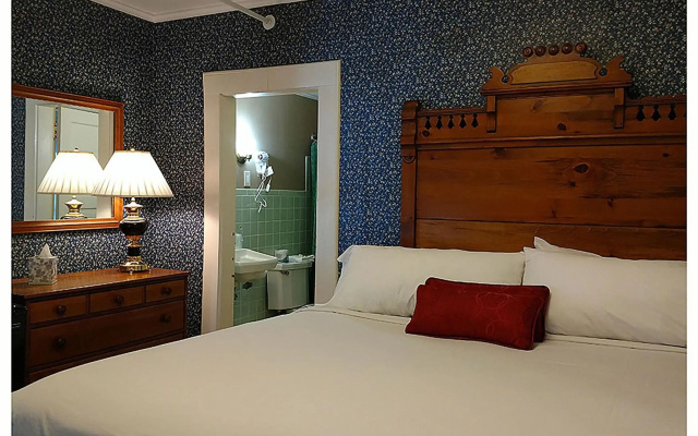 photo 4 of Thayers Inn