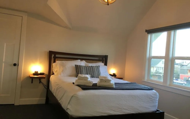 photo 4 of The Alberta Petite Hotel