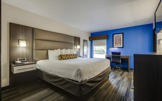 photo 4 of The Alexis Inn & Suites - Nashville Airport