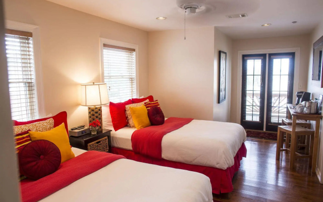 photo 3 of The Almanett Hotel