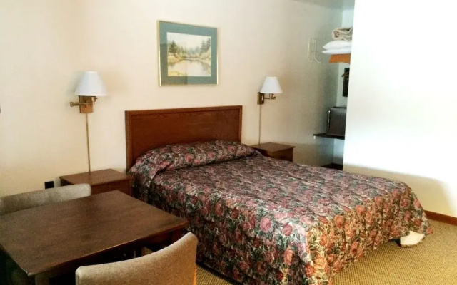 photo 2 of The Alpine Lodge
