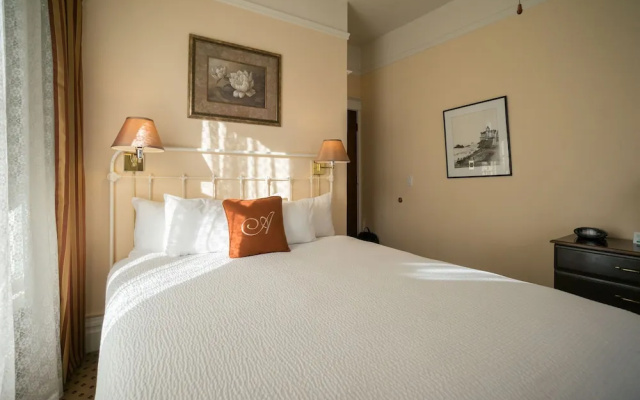photo 4 of The Andrews Hotel