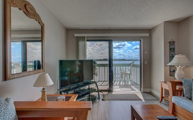 photo 2 of The Anna Maria Island Beach Palms 2B - 2 Br condo by RedAwning