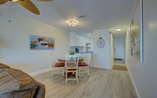 photo 4 of Anna Maria Island Beach Palms 5B