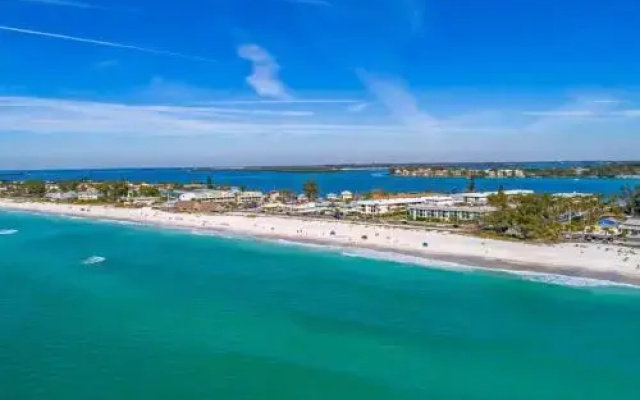 photo 5 of The Anna Maria Island Beach Palms 6B - 2 Br condo by RedAwning