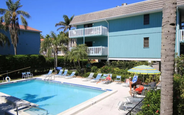 photo 2 of Anna Maria Island Beach Palms 6B
