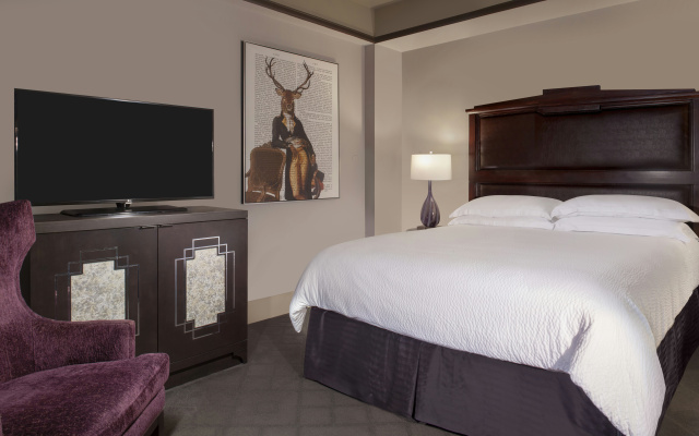 photo 3 of The Ashton Hotel