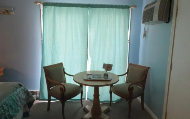 photo 5 of Atlantic Motel