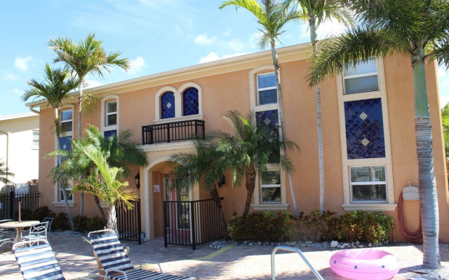 photo 2 of The Barefoot Hideaway at Coconut Villas of Dunedinn - Two Bedroom Cond