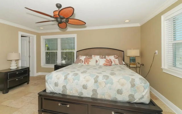 photo 5 of The Bayfront Apartment 6