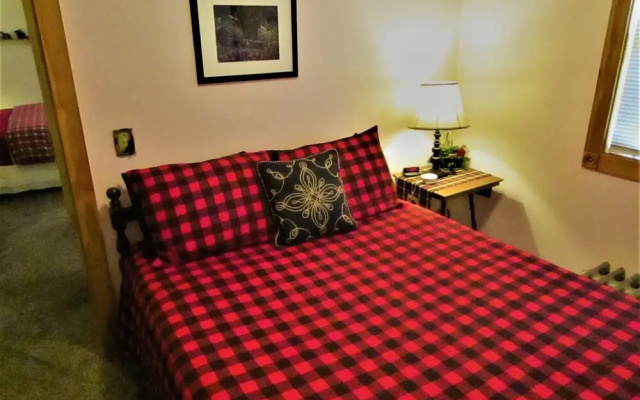 photo 4 of The Bear Den