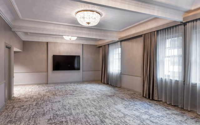 photo 3 of The Benson Portland, Curio Collection by Hilton