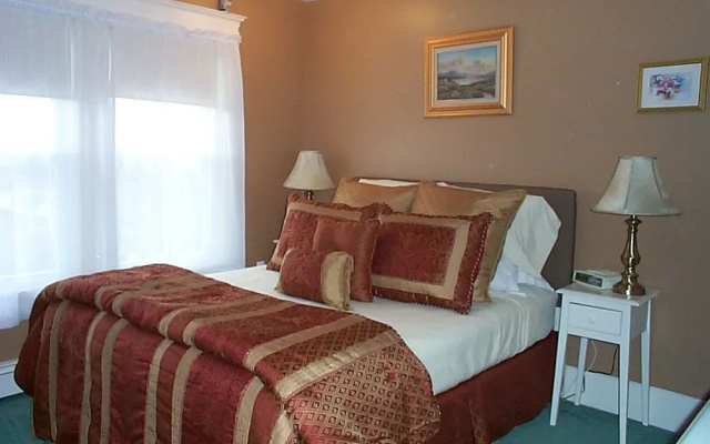 photo 4 of The Bentley Inn