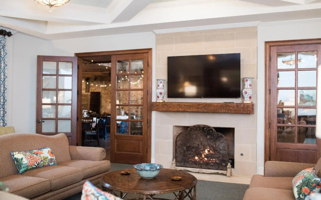 photo 2 of The Bleckley Inn