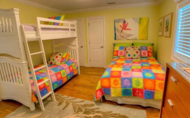photo 4 of The Blue Horizon Apartment 9