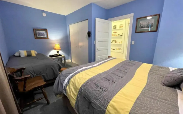 photo 2 of The Blue House