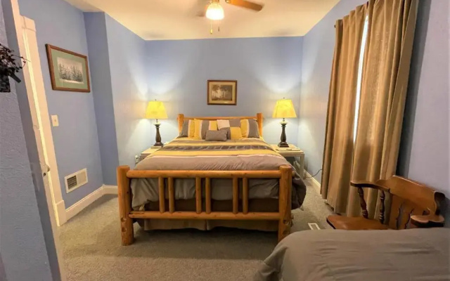 photo 3 of The Blue House