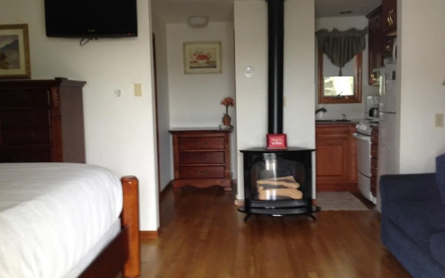 photo 4 of Blue Shutters Inn