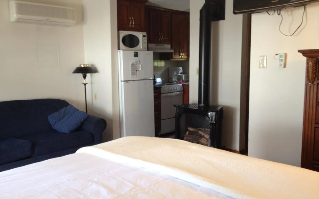 photo 5 of Blue Shutters Inn