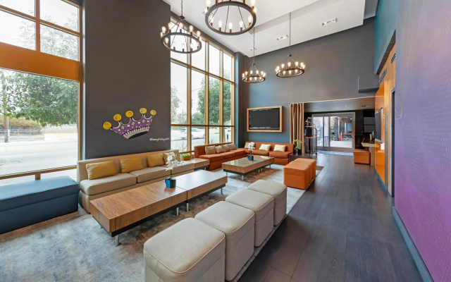 photo 2 of BLVD Hotel and Studios Universal-Hollywood, an Ascend Collection Hotel