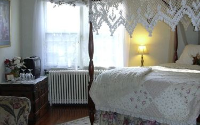 photo 2 of The Brattle House
