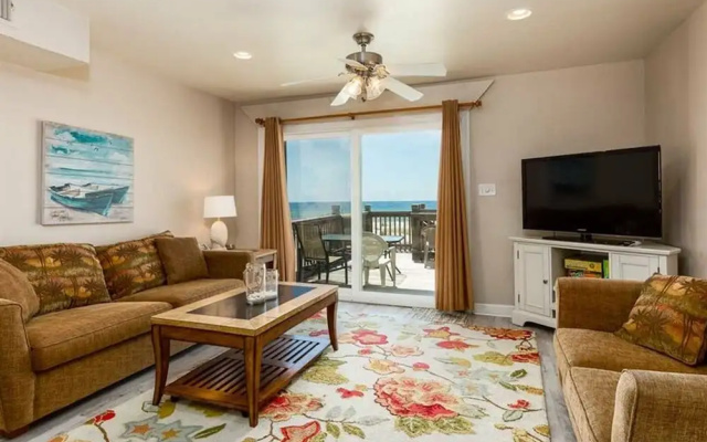 photo 2 of The Breeze by Meyer Vacation Rentals