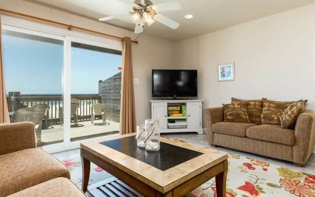 photo 4 of The Breeze by Meyer Vacation Rentals