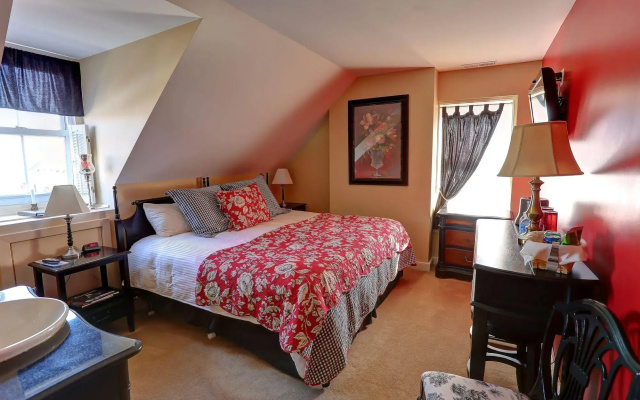 photo 4 of Brick Hotel on the Circle