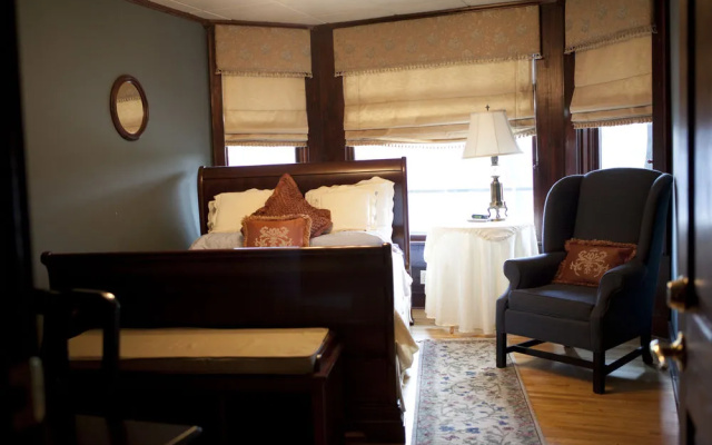 photo 3 of The BriMarie Inn