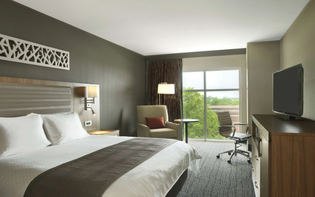 photo 5 of The Broadway Columbia - a DoubleTree by Hilton