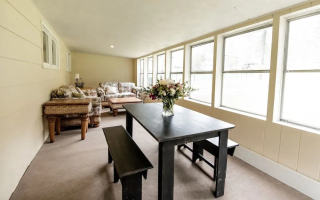 photo 2 of The Broadway Guest House