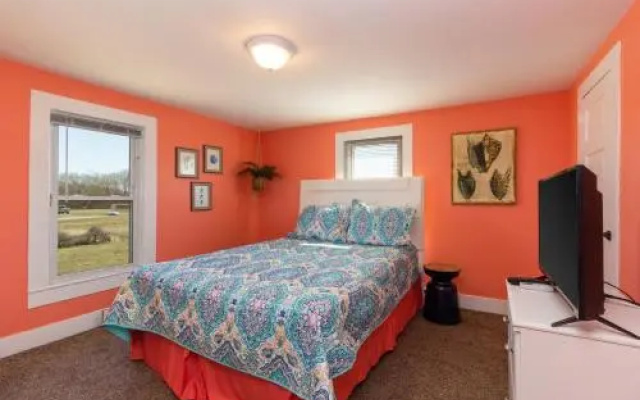 photo 5 of The Brooklyn Estate and Cottage