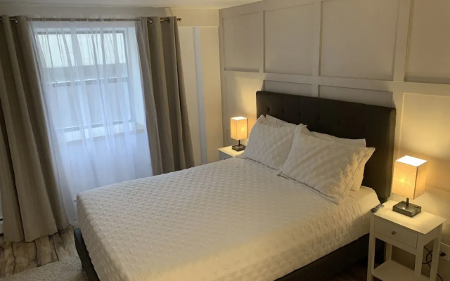 photo 2 of The Brooks Hotel