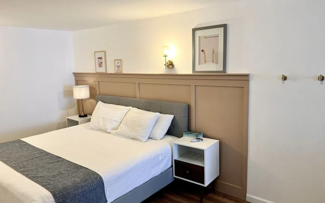photo 4 of The Brooks Hotel