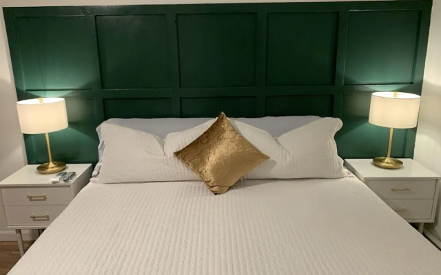 photo 5 of The Brooks Hotel