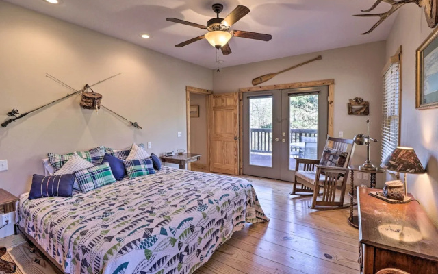 photo 5 of The Captains Quarters in Rogers w/ Covered Porch!