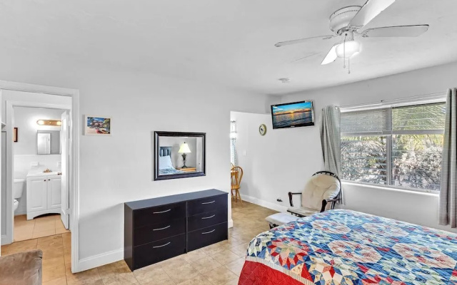 photo 4 of The Caroline