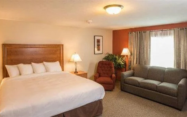 photo 4 of Carriage House