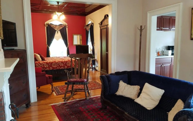 photo 4 of The Carriage House Inn