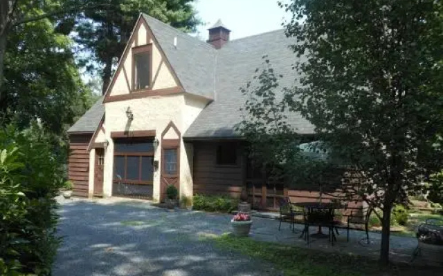 photo 5 of The Carriage House Loft