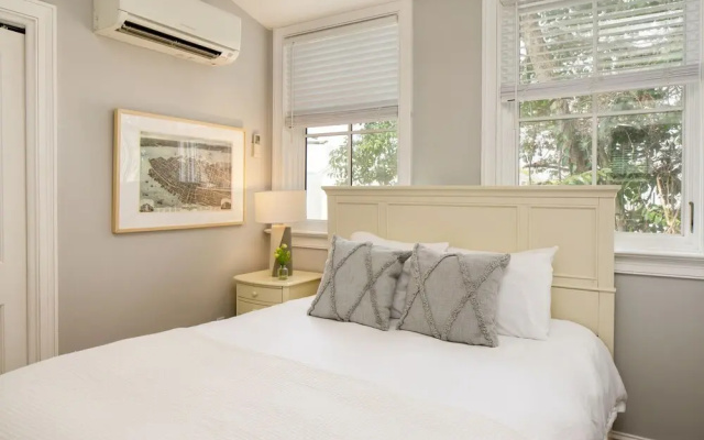 photo 4 of The Carriage Suite Buyout by AvantStay 2 Home Buyout w 8bdr in Historic DT w Hot Tub