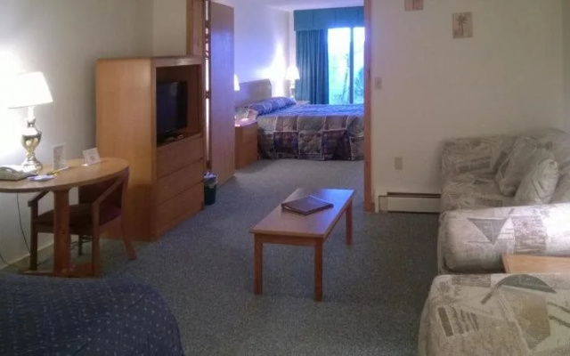photo 4 of Cascades Lodge