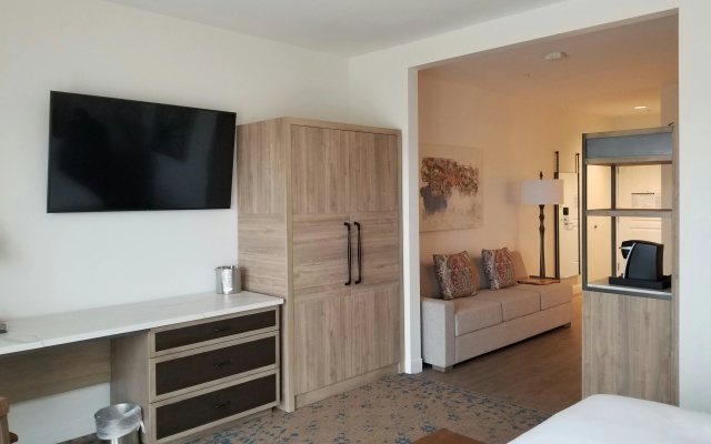 photo 4 of The Cassara Carlsbad, Tapestry Collection by Hilton